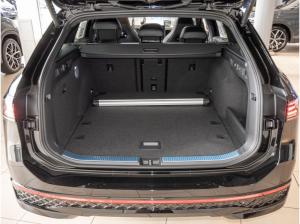 Volkswagen Passat R-Line 2,0 l TSI OPF 4MOTION 7-Gang-Doppelkupplungsgetrie be DSG