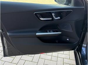 Mercedes-Benz C 200 d Avantgarde Digital-Light Pano Memory AHK