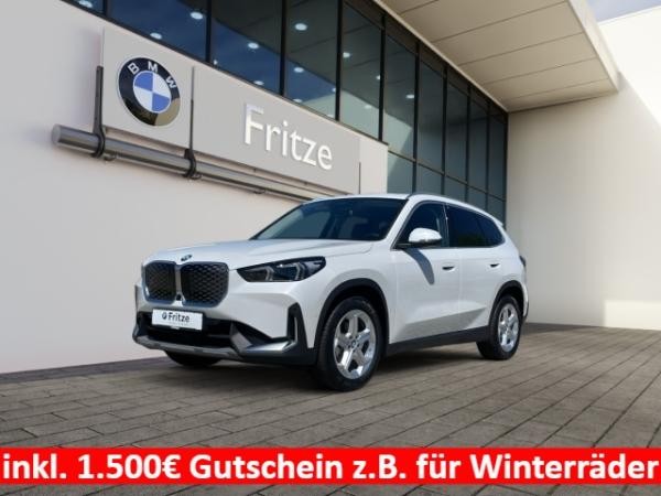 BMW iX1 eDrive20 AHK / LED / Harman Kardon / Panorama Glasdach