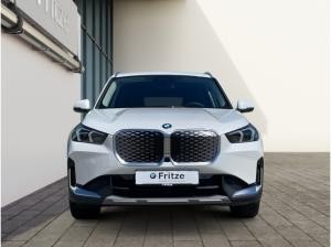 BMW iX1 eDrive20 AHK / LED / Harman Kardon / Panorama Glasdach