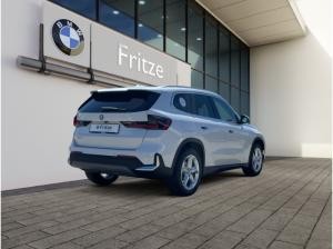 BMW iX1 eDrive20 AHK / LED / Harman Kardon / Panorama Glasdach