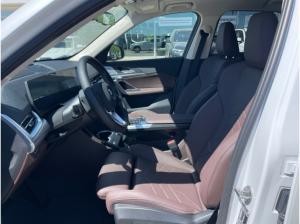 BMW iX1 eDrive20 AHK / LED / Harman Kardon / Panorama Glasdach