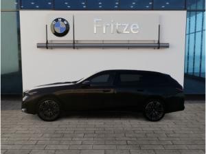 BMW i5 40 xDrive M Sport Touring Sportpaket AHK Navi HarmanKardon LED Kurvenlicht