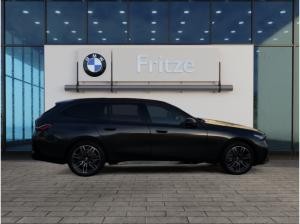 BMW i5 40 xDrive M Sport Touring Sportpaket AHK Navi HarmanKardon LED Kurvenlicht