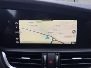 Alfa Romeo Giulia Veloce Q4 2.0 PDC+KAMERA+NAVI+CARPLAY+SHZ