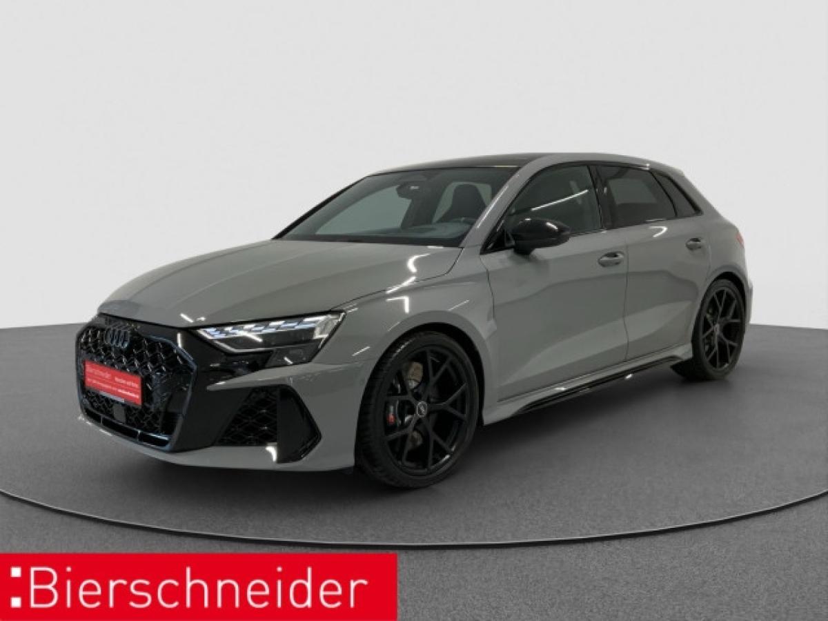 Audi RS3 Sportback 19 V-MAX MATRIX SCHALE PANO RS-AGA