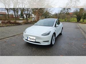 Tesla Model Y SR mit Hinterradantrieb