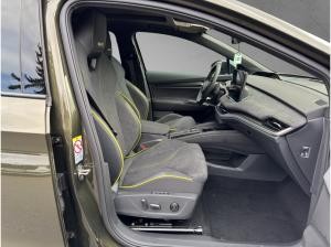 Skoda ENYAQ RS 84 kWh 4x4 mit Max Paket PANO AHZV
