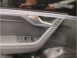Volkswagen Touareg 3.0 TDI 4Motion R-Line Navi Leder IQ.Light DAB+ FrontAssist
