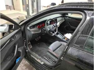 Skoda Octavia Combi RS 2.0TDI DSG 4x4 / Pano, HuD, LED