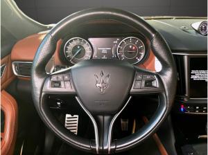 Maserati Levante Modena MY22