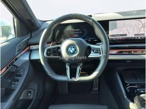 BMW i5 eDrive40 Tour. M Sport Pano AHK Acc+ Bowers