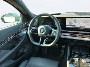 BMW i5 eDrive40 Tour. M Sport Pano AHK Acc+ Bowers