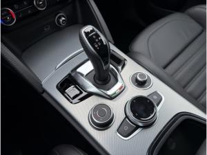 Alfa Romeo Stelvio Veloce Q4 2.0 PDC+KAMERA+NAVI+CARPLAY+SHZ