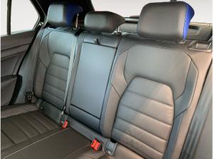 Volkswagen Golf R BLACK EDITION AKRPOVIC*360° KAMERA*LEDER*PANO*8-FACH BEREIFT