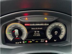 Audi Q8 SUV S line business TFSI e qu tiptr PANO 23