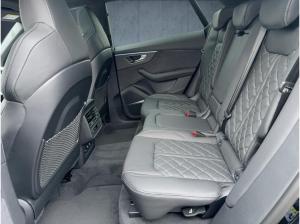 Audi Q8 SUV S line business TFSI e qu tiptr PANO 23