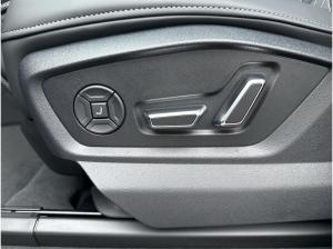 Audi Q8 SUV S line business TFSI e qu tiptr PANO 23