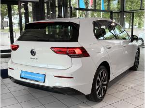 Volkswagen Golf VIII 2.0 TDI Life DSG Einparkhilfe Navi