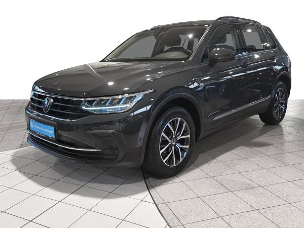 Volkswagen Tiguan 1.5 TSI Life DSG Park Assist Rear View AppConnect