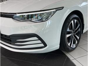 Volkswagen Golf VIII 2.0 TDI Life DSG Einparkhilfe Navi