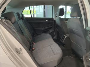 Volkswagen Golf VIII 2.0 TDI Life DSG Einparkhilfe Navi