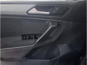 Volkswagen Tiguan 1.5 TSI Life DSG Park Assist Rear View AppConnect