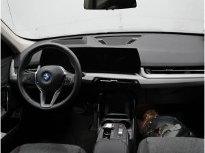 BMW iX1 xDr. 30e  LC Prof., HuD, Keyless, Parkass. +,  DAB, uvm.