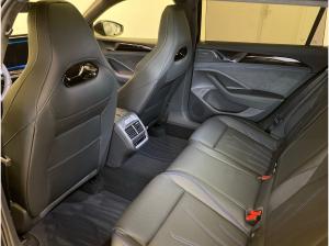 Volkswagen Passat R-Line eHybrid Preisvorteil 17684 €