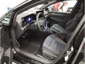 Volkswagen Golf 8 / R - BLACK EDITION / AKRAPOVIC WINTERRÄDER