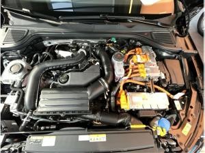 Volkswagen Golf GTE 1.5 eHybrid SOFORT VERFÜGBAR BlackStyle Pano AHK Winterräder BusinessPre