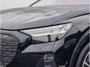 Audi Q4 e-tron Sportback 35, AHK, Optikpaket Schwarz, Matrix, 8 fach bereift