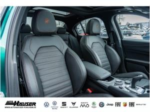 Alfa Romeo Giulia INTENSA 2.0 Turbo AT8 Q4 PANORAMA HARMAN-KARDON BREMBO