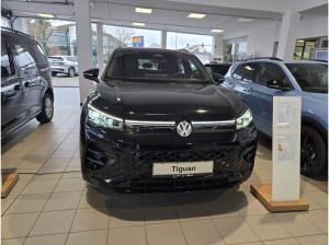 Volkswagen Tiguan R-Line "Black Style" 2,0 l TDI //SOFORT VERF.// - Leder, AHK, Pano, Harman Kardon usw.