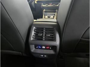 Volkswagen Tiguan R-Line "Black Style" 2,0 l TDI //SOFORT VERF.// - Leder, AHK, Pano, Harman Kardon usw.