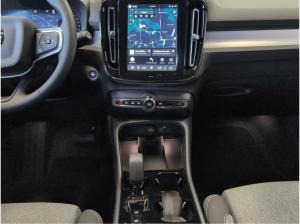 Volvo XC40 XC40+Black+Edition+B3+Plus+E-Sitze+BLIS+PilotAss