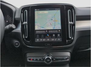 Volvo XC40 XC40+Black+Edition+B3+Plus+E-Sitze+BLIS+PilotAss