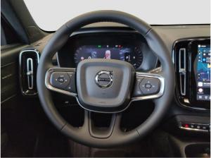 Volvo XC40 XC40+Black+Edition+B3+Plus+E-Sitze+BLIS+PilotAss