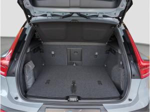 Volvo XC40 XC40+Black+Edition+B3+Plus+E-Sitze+BLIS+PilotAss