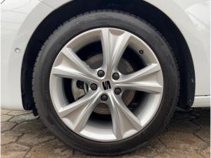 Seat Leon Sportstourer1.5 eTSI FR DSG Navi Matrix Kamera