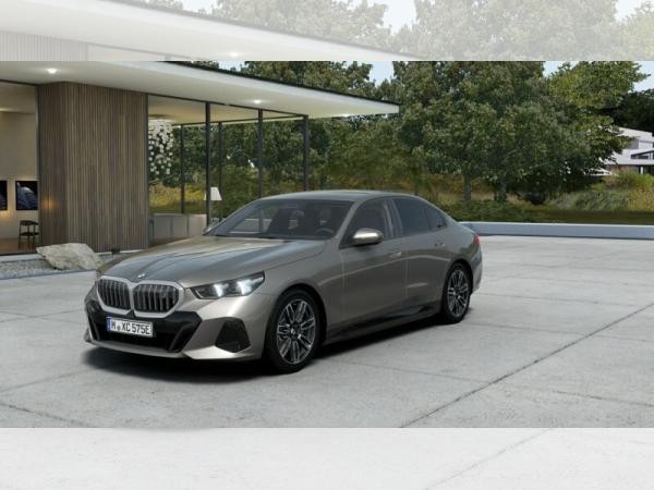 BMW i5 eDrive40 Vorführwagen MIT 31%  BESCHREIBUNG LESEN!!!! SEHR SCHNELL SEIN.