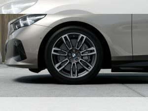 BMW i5 eDrive40 Vorführwagen MIT 31%  BESCHREIBUNG LESEN!!!! SEHR SCHNELL SEIN.