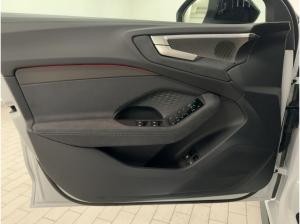 Audi A5 Avant e-hybrid quattro S tronic