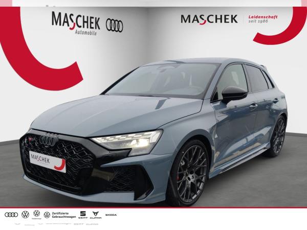 Audi RS3 Sportback SONOS DachSpoiler Schalensitz 280