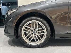 BMW i5 eDrive 40 Touring || AHK H&K Adapt. LED