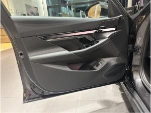 BMW i5 eDrive 40 Touring || AHK H&K Adapt. LED