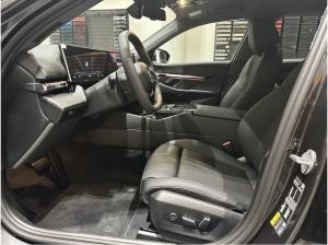 BMW i5 eDrive 40 Touring || AHK H&K Adapt. LED