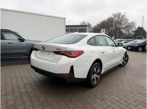 BMW i4 eDrive35 NAVI+LED+SITZ+PDC+KAMERA+AHK