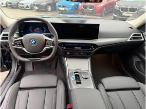 BMW i4 eDrive35 NAVI+LED+SITZ+PDC+KAMERA+AHK