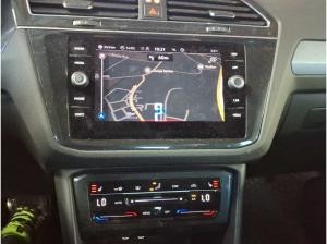 Volkswagen Tiguan Active 1.5 TSI DSG / Navi, App, LED, RFK